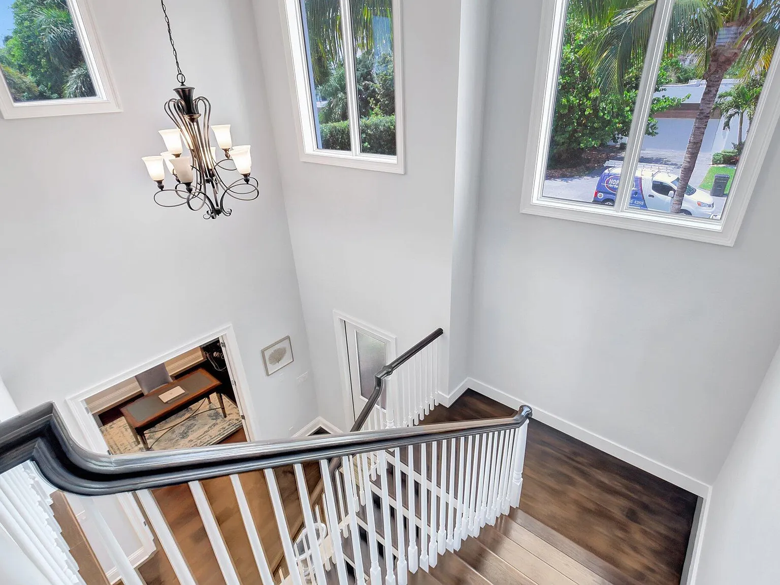 4 bed, 3.5 bath, 2660 sqft, $18,000 — Photo 4
