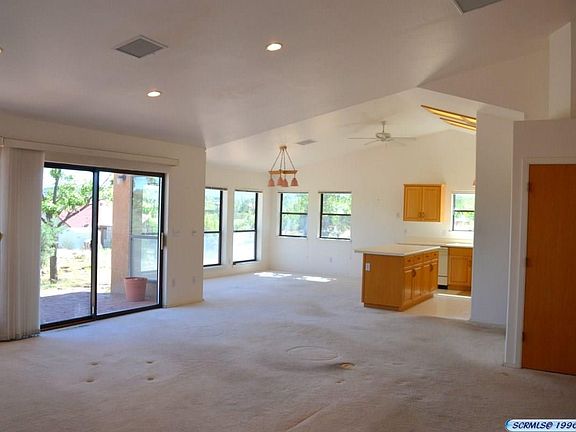 3rd image of 47 Briarwood Ln