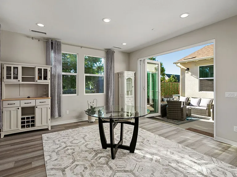 81 Alienta Ln — Photo 4