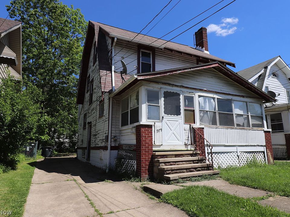 1st image of 979 Mercer Ave