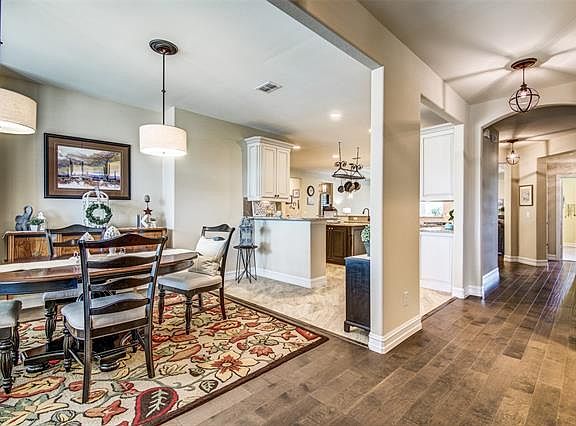 3rd image of 6321 Eagle Rock Dr