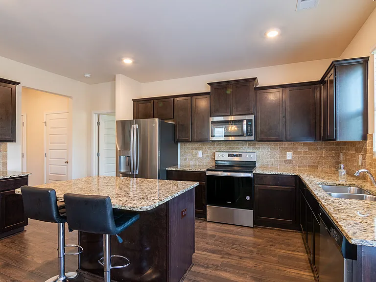 438 Furlough Dr — Photo 6