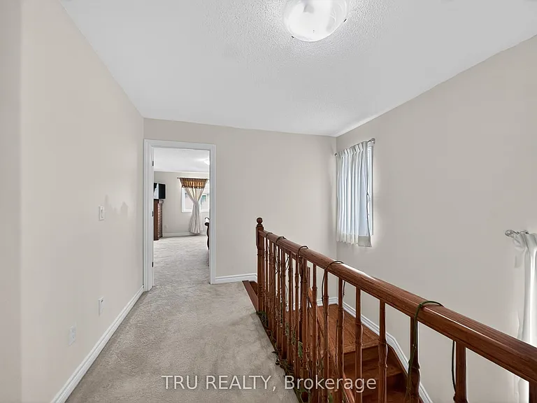 200 Celtic Ridge Cres — Photo 22