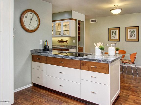 2nd image of 342 Camino Del Sol