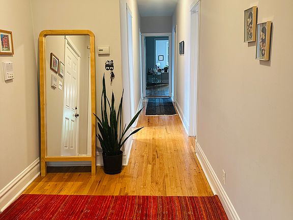 2nd image of 5527 N Glenwood Ave APT 3