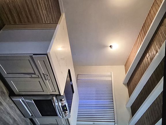 2nd image of 6124 Alcott St #4