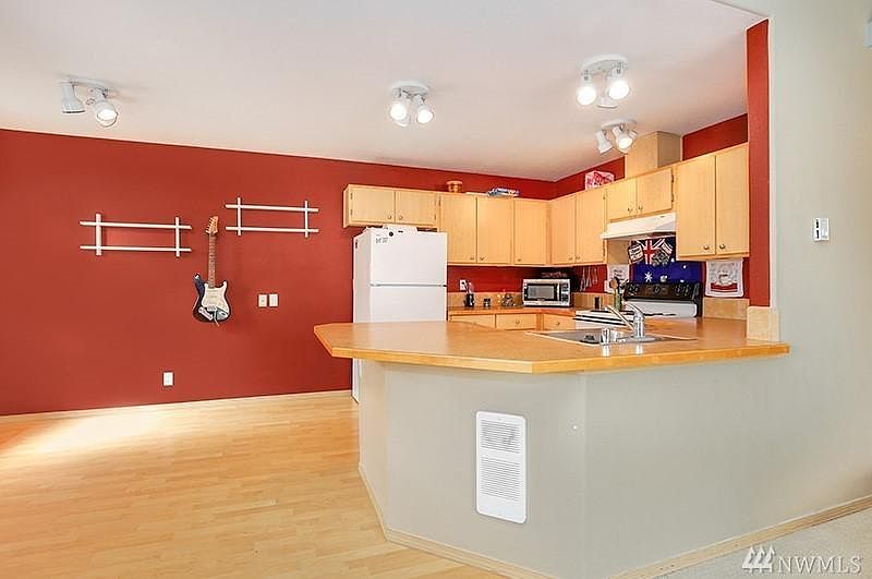 1st image of 5313 NE 66th Ave #B19