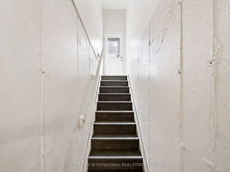139 Bellamy Cres #LOWER — Photo 19