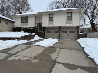 5225 McCoy St, Kansas City, MO 64133