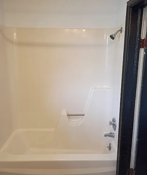 161 S Pine St — Photo 7
