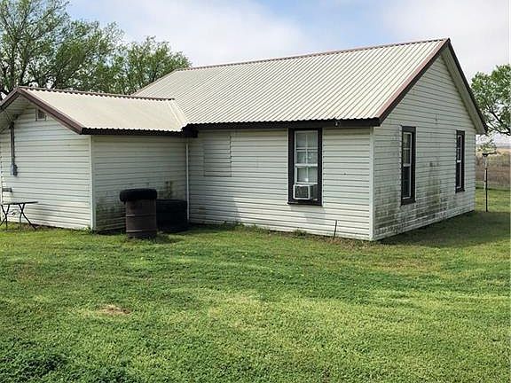 4th image of 3779 County Street 2920 St