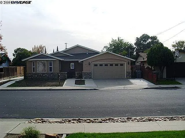 1341 Anza Way photo 1