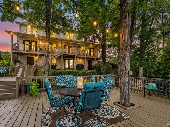 11991 Grandview Dr, Northport, AL 35475