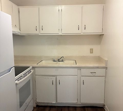 5th image of 4711 N Grady Ave