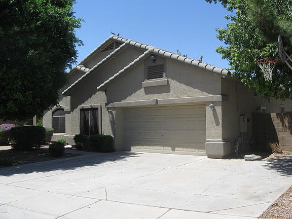 3rd image of 10930 W Palm Ln