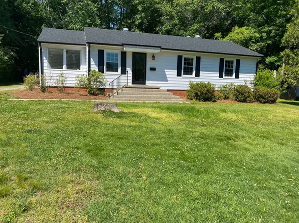 3420 Canterbury St, Greensboro, NC 27408