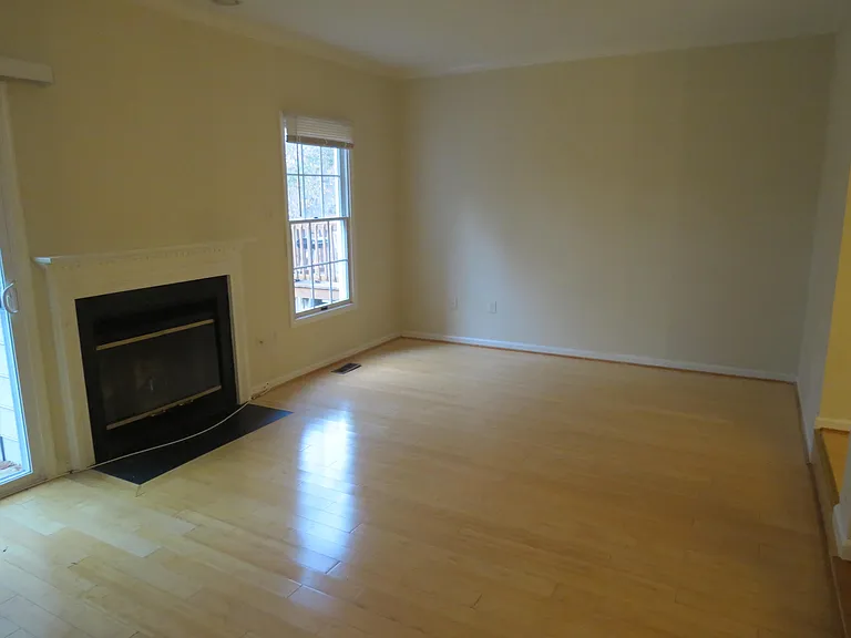 13671 Cedar Creek Ln — Photo 30