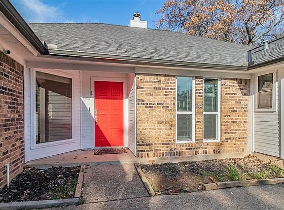 3rd image of 7804 Sugarland Dr
