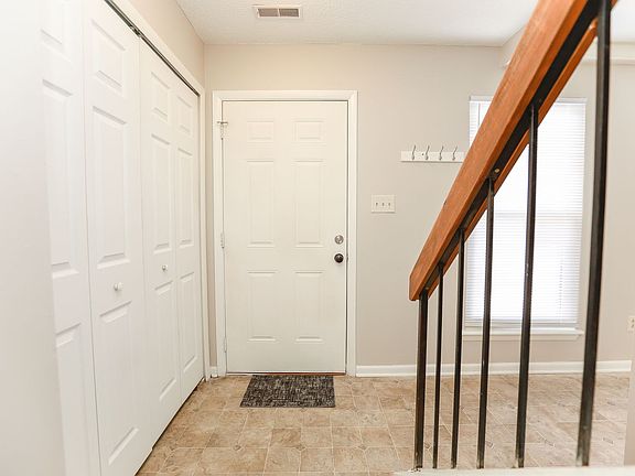 2nd image of 640 Hustings Court Ln