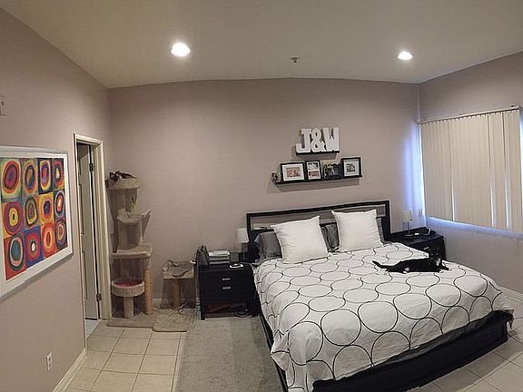 5th image of 450 W Dryden St APT 106