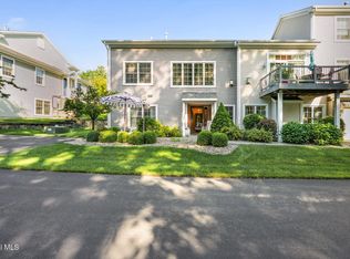 2374 E Nott Street, Niskayuna, NY 12309