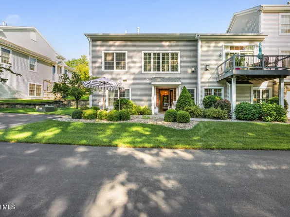 2374 E Nott Street, Niskayuna, NY 12309