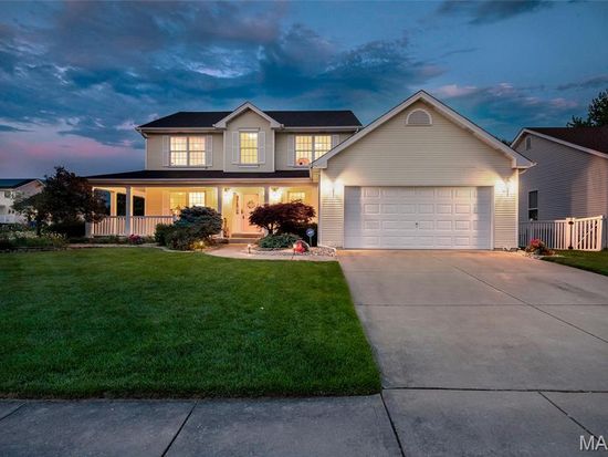 3337 Carriage Xing, Saint Charles, MO 63301