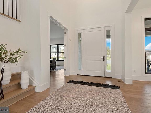 5th image of 1361 Tate Modern Ln