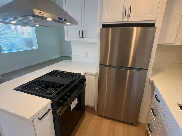 266 1/4 Witmer St, Los Angeles, CA 90026