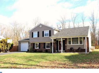995 Cornell Dr, Warminster, PA 18974