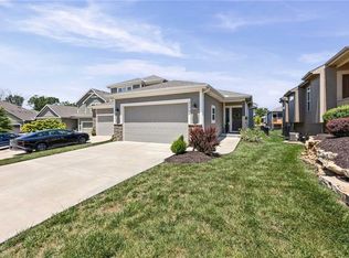 31726 W 83rd Ct, De Soto, KS 66018
