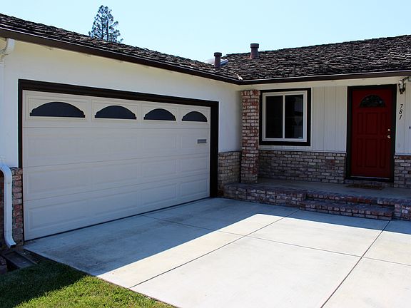 3rd image of 781 Eden Ave
