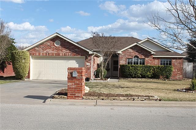1st image of 4705 Oxford Dr