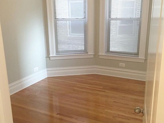 5th image of 847 W Wellington Ave #F1