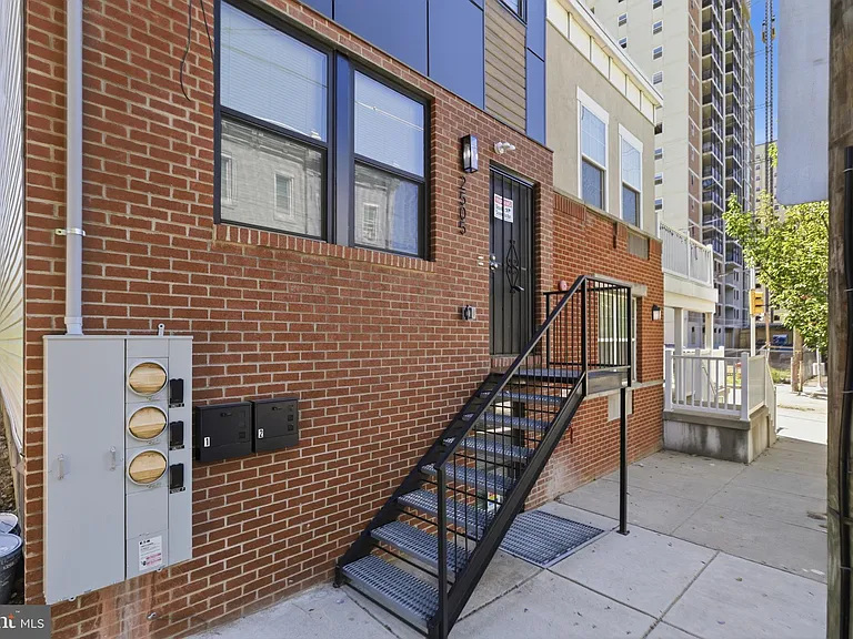 2505 N 11th St #1 — Photo 16