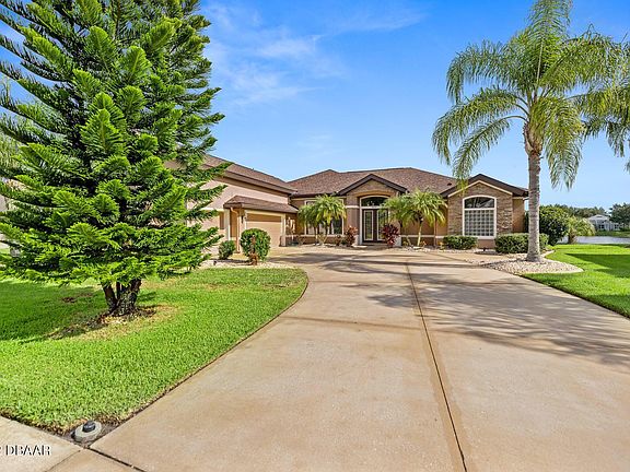 2nd image of 6655 Merryvale Ln
