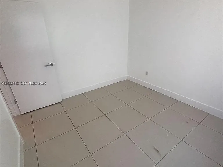 829 SW 18th Ave #203 — Photo 10