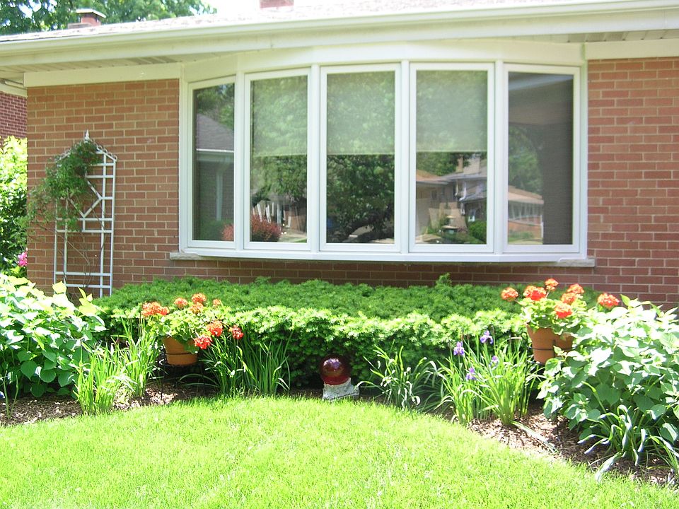 Bay window