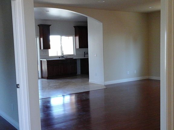 2nd image of 4428 Park Ave