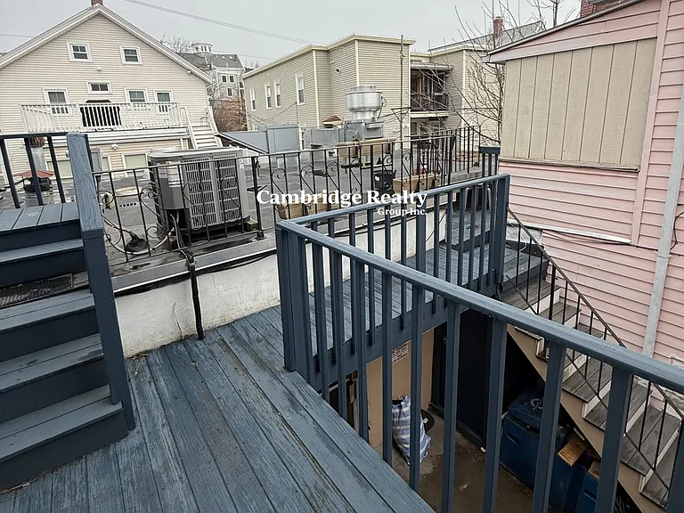 585 Somerville Ave #T — Photo 15