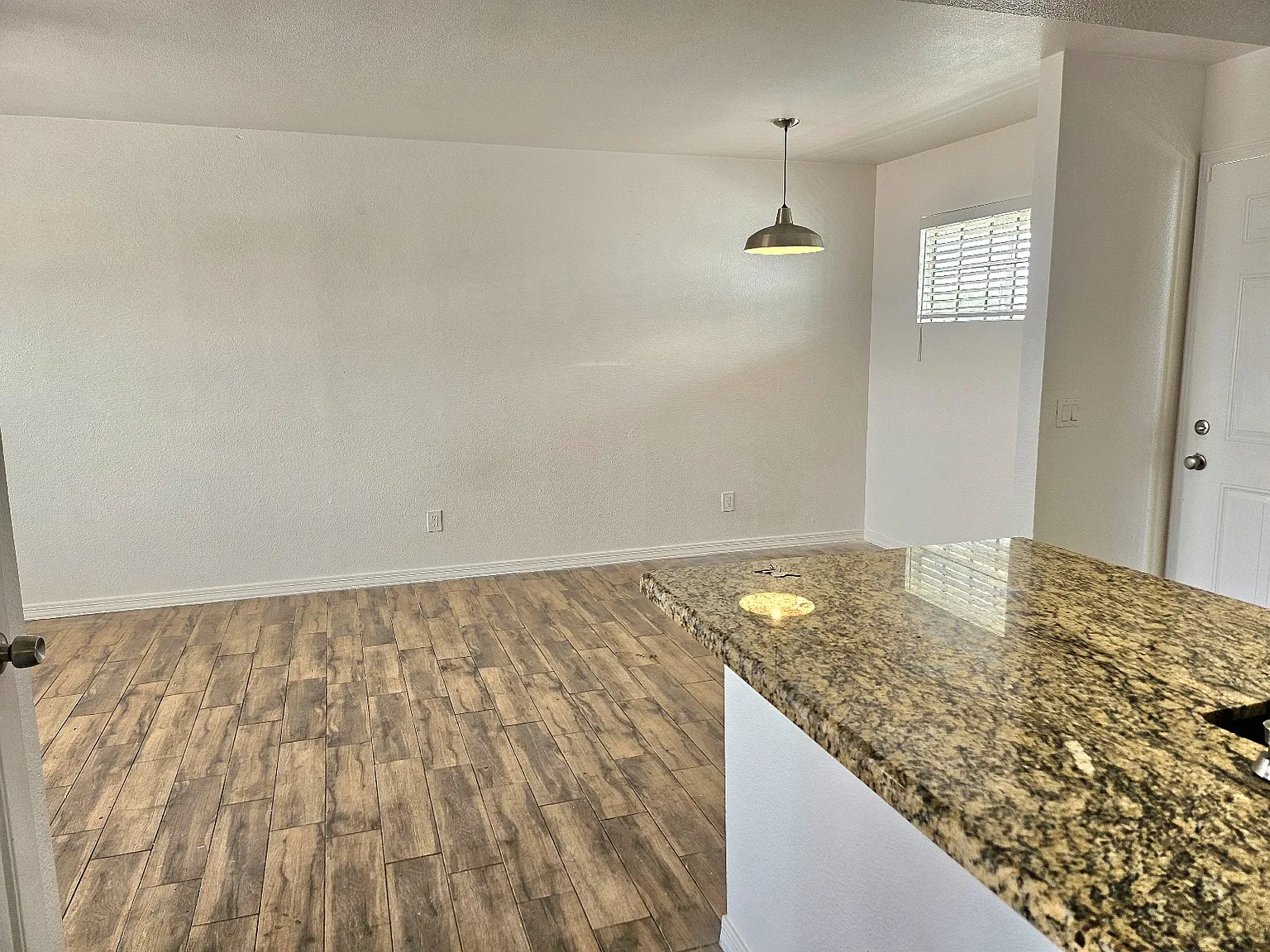 1 bed, 620 sqft, $895 — Photo 2