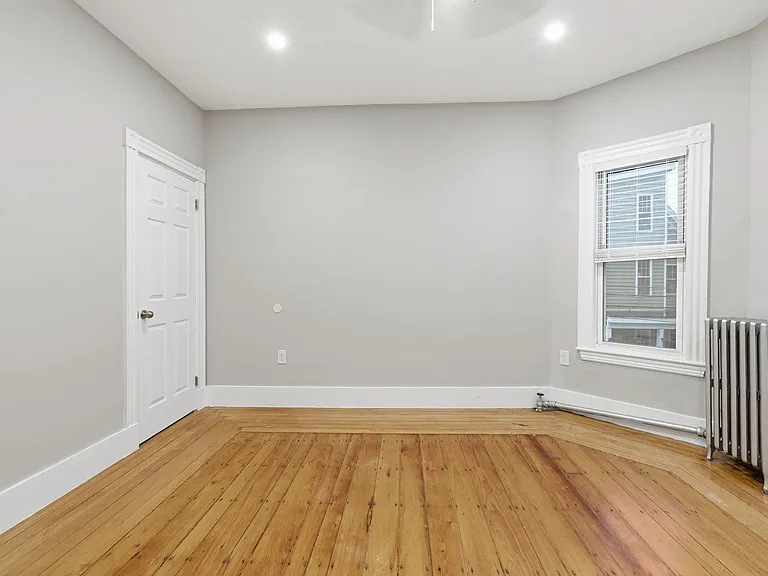 43 Lonsdale St #2 — Photo 12