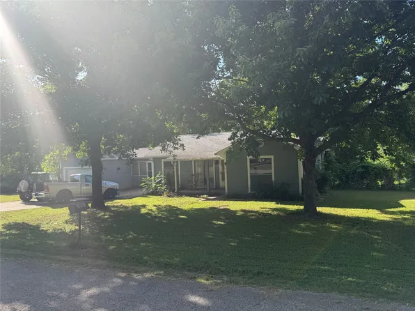 203 E Dallas St, Hutchins, TX 75141