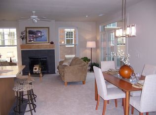 9225 Crosswinds Ln APT 304, Madison, WI 53593