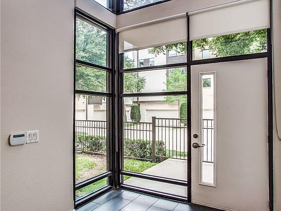 3rd image of 4111 Newton Ave APT 19