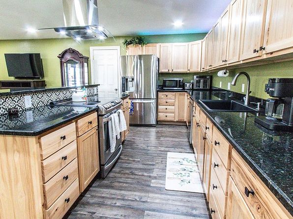 104 Hope Ln