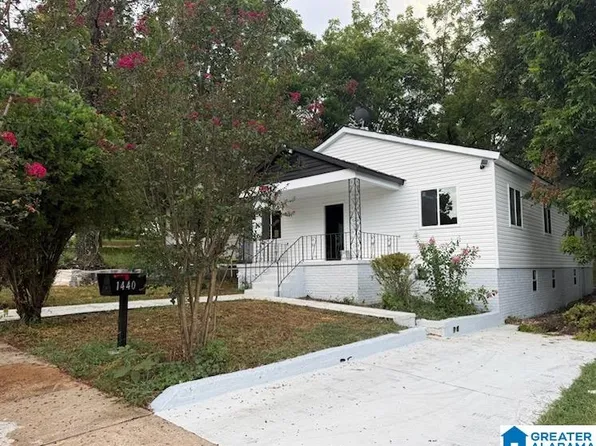 1440 16th Way SW, Birmingham, AL 35211