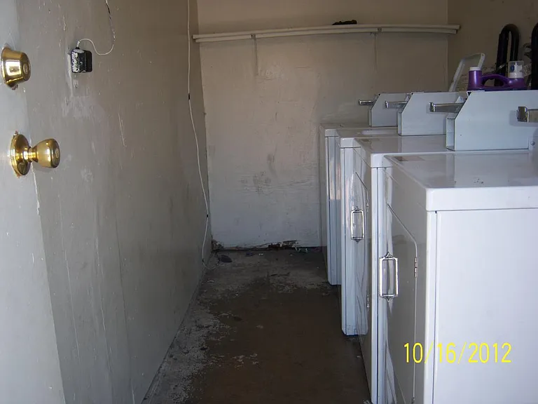 1145 N Mayfair Ave #F — Photo 6