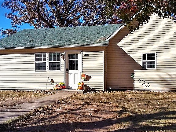 2nd image of 318 Church St