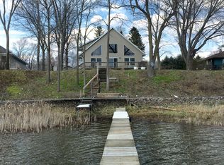 307 Freedom Rd, Oxford, WI 53952